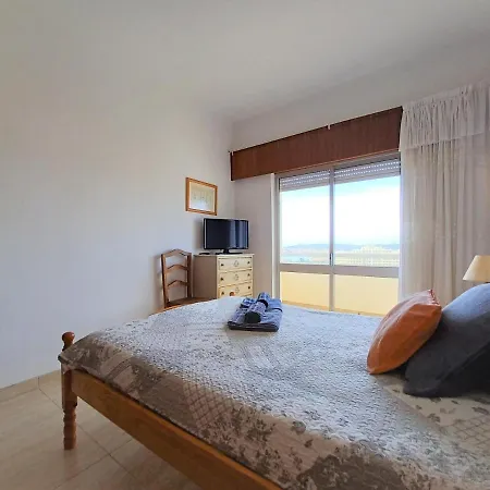 View Tres Castelos 8 Apartment
